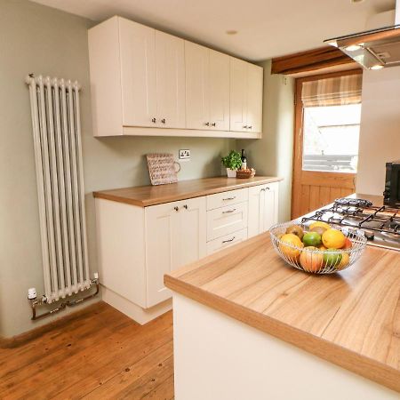 Kempshill Cottage Tideswell Ngoại thất bức ảnh