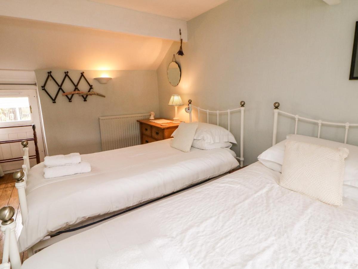 Kempshill Cottage Tideswell Ngoại thất bức ảnh